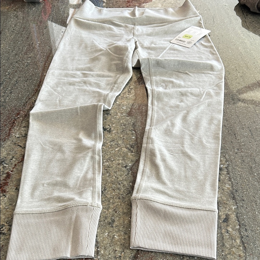 Athleta NWT Softluxe Leggings Sz M